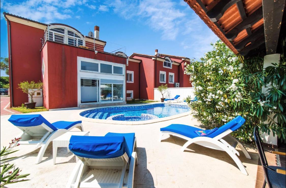 Villa Filip - Private Pool & Gym Pula Bagian luar foto
