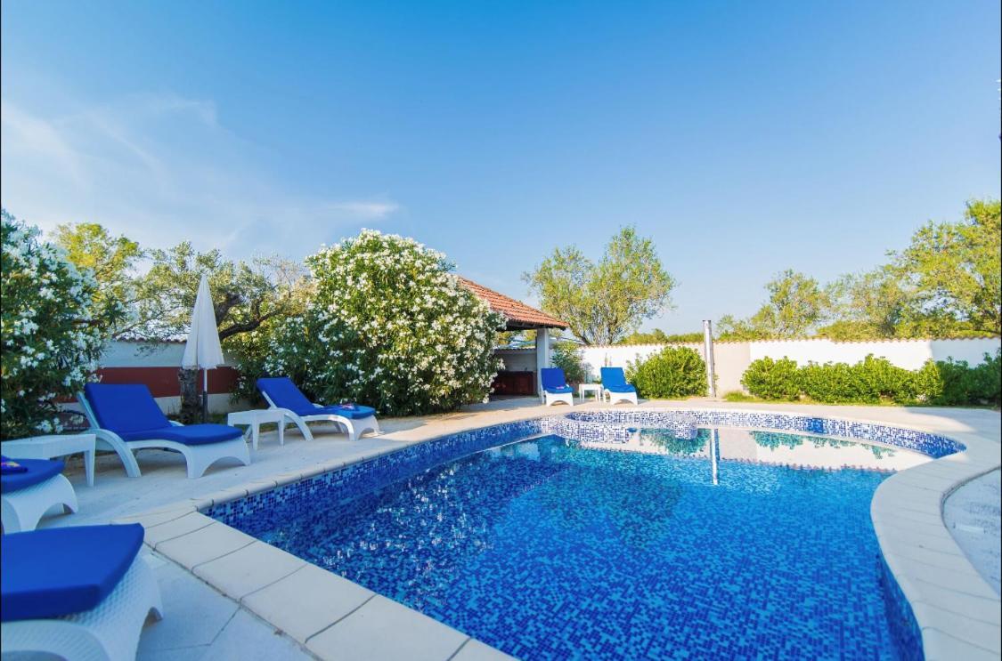 Villa Filip - Private Pool & Gym Pula Bagian luar foto
